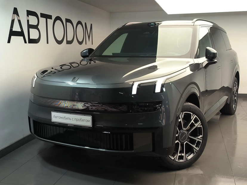 Автомобиль Lynk & Co 900 I поколение 2.0hyb AT 4WD (734 л.с.) Ultra Серый 2026
