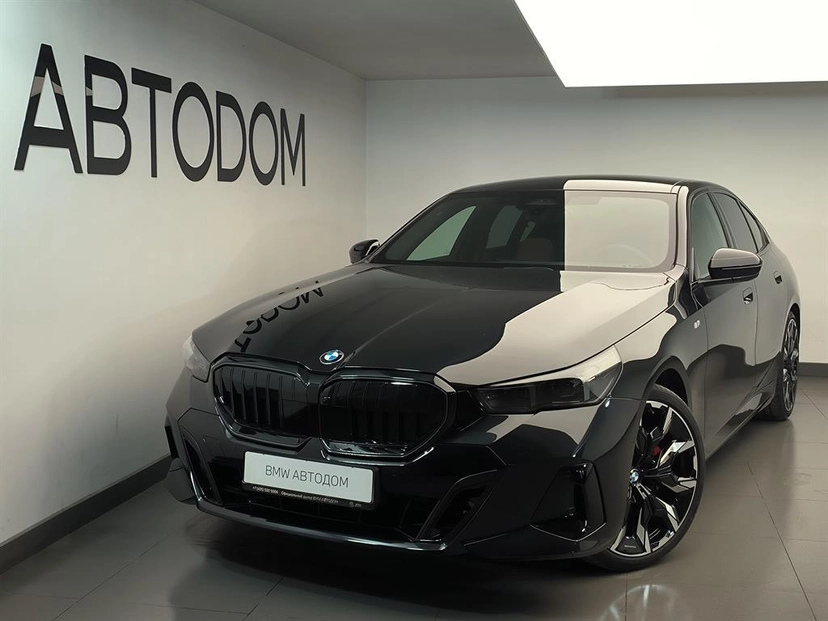 Автомобиль BMW 5 серии VIII поколение (G60) 2.0d AT 4WD (197 л.с.) Base Чёрный 2025