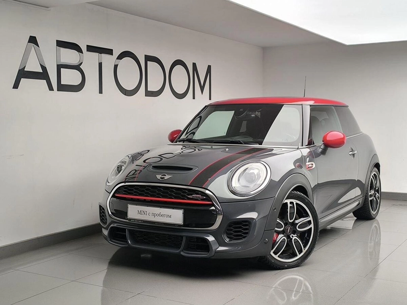 Автомобиль MINI Hatch III поколение (F55/F56) John Cooper Works 2.0 AT (231 л.с.) John Cooper Works Серый 2017 с пробегом 75 198 км