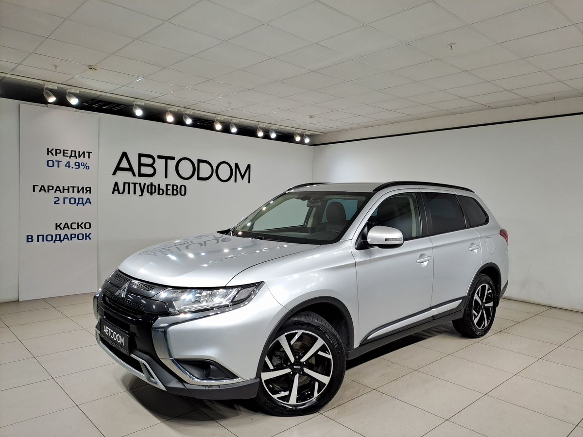 Mitsubishi Outlander III [3-й рестайлинг] 2.0 CVT 4WD (146 л.с.) Intense+ (2018-2021) Серебристый 2022 с пробегом 154 770 км