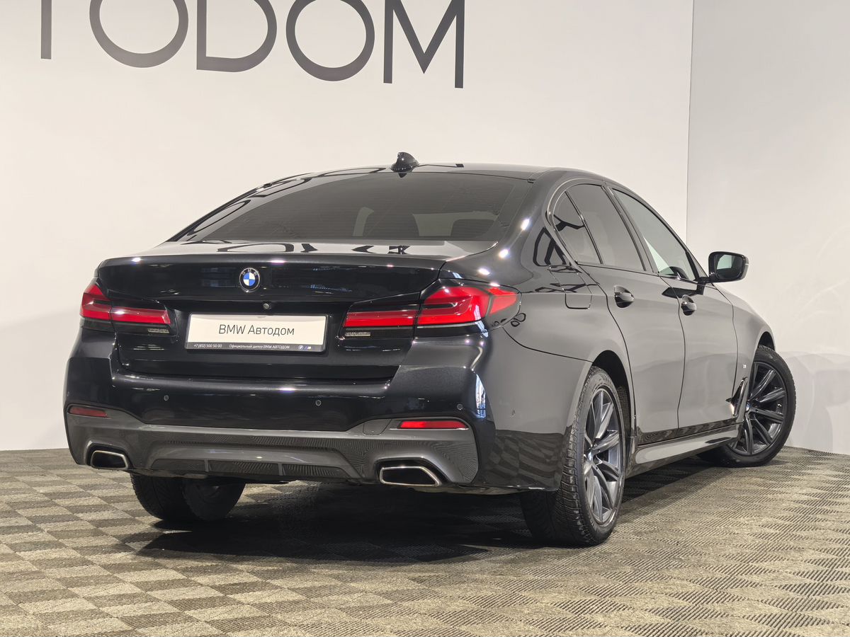 Автомобиль BMW 5 серии VII (G30/G31) [рестайлинг] 530 3.0d AT 4WD (249 л.с.) M Sport Plus Чёрный 2020 с пробегом 99 999 км