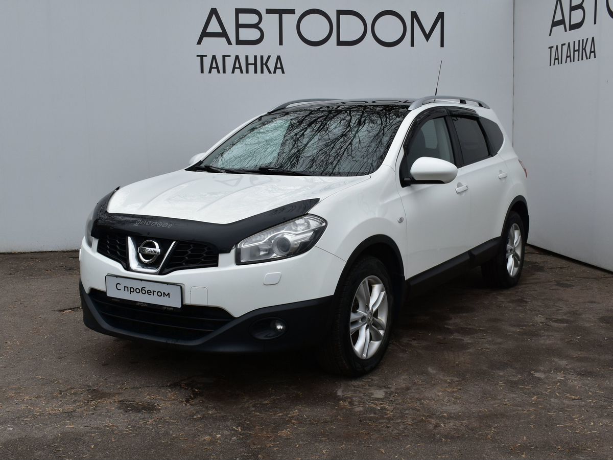 Автомобиль Nissan Qashqai+2 I [рестайлинг] 2.0 CVT 4WD (141 л.с.) LE+ Белый 2011 с пробегом 197 500 км
