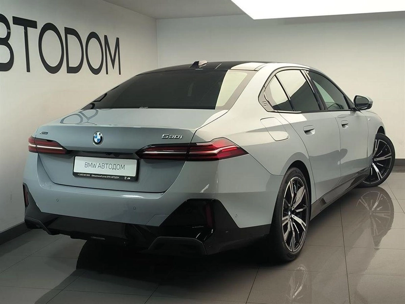 Автомобиль BMW 5 серии VIII поколение (G60) 2.0 AT 4WD (258 л.с.) Base Серый 2025 с пробегом 7 500 км