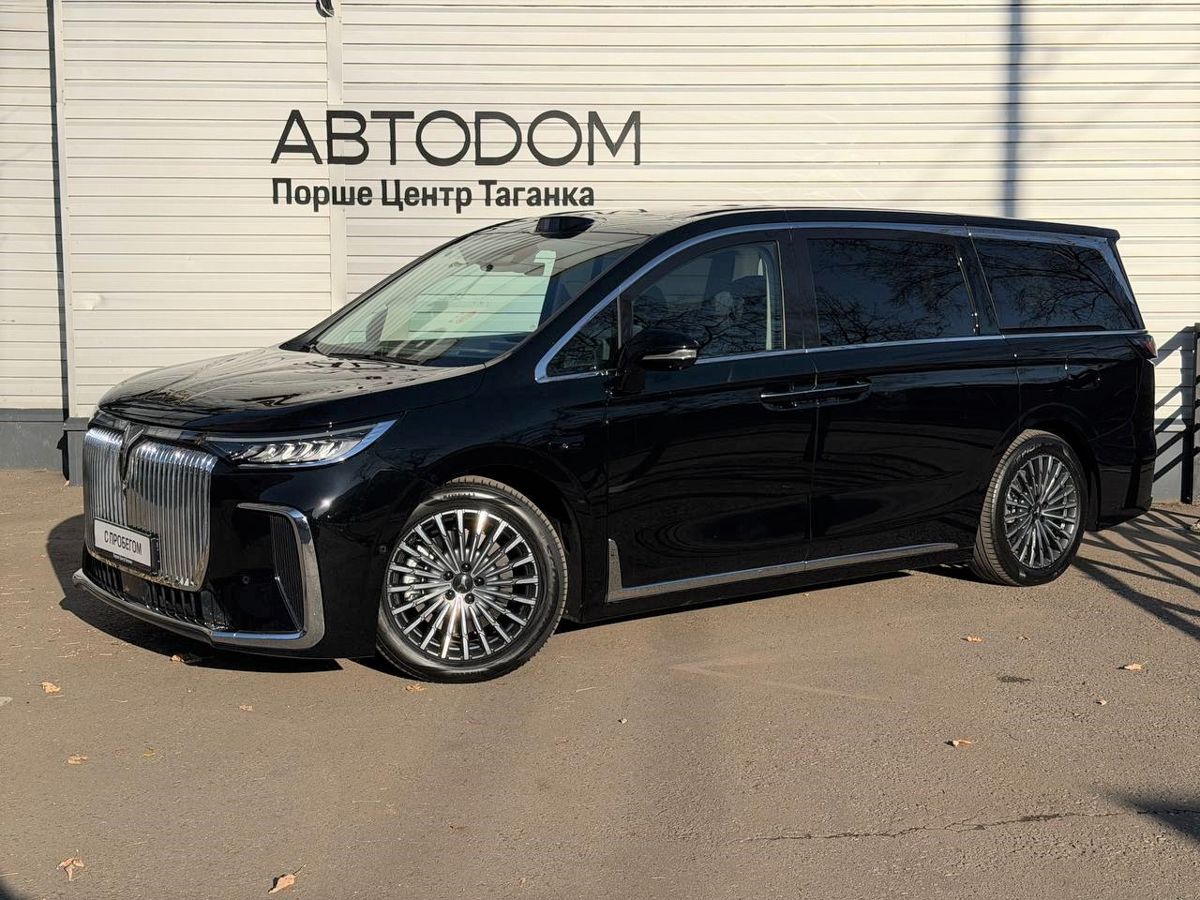 Voyah Dream I [рестайлинг] 1.5hyb AT 4WD (571 л.с.) Premiuim Чёрный 2026 с пробегом 7 171 км