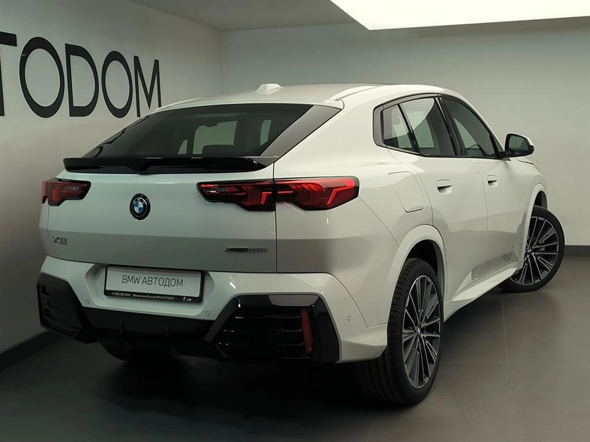 Автомобиль BMW X2 II поколение (U10) 2.0 AMT 4WD (204 л.с.) Base Белый 2025