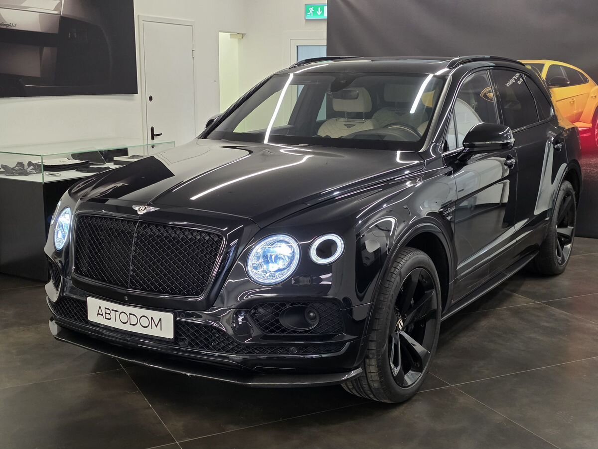 Автомобиль Bentley Bentayga I поколение 4.0 AT 4WD (550 л.с.) Individual Чёрный 2019 с пробегом 60 031 км