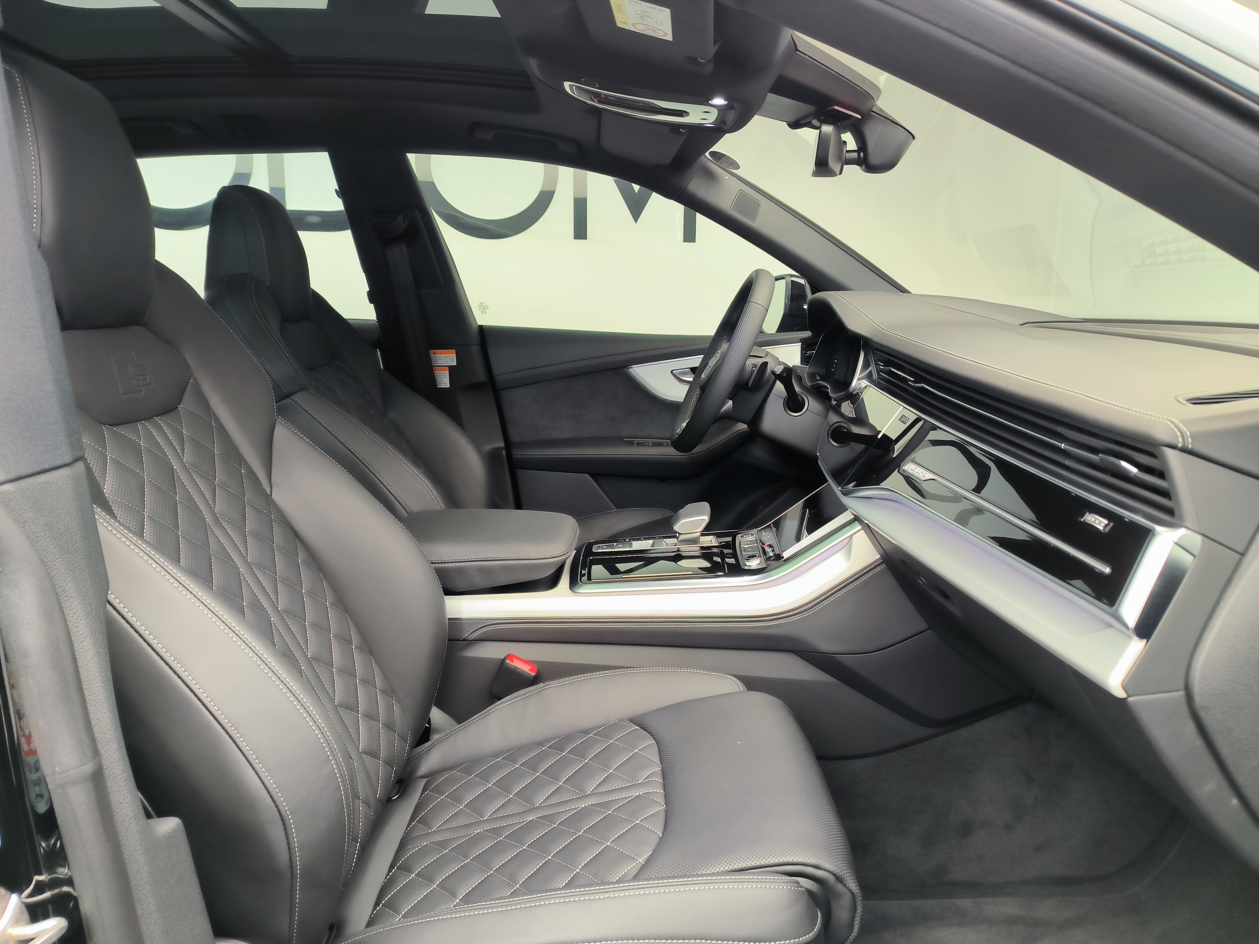 Audi Q8 I (4M) [рестайлинг] 3.0d AT 4WD (286 л.с.) 50 ТДИ Кватро типтроник Чёрный 2025 