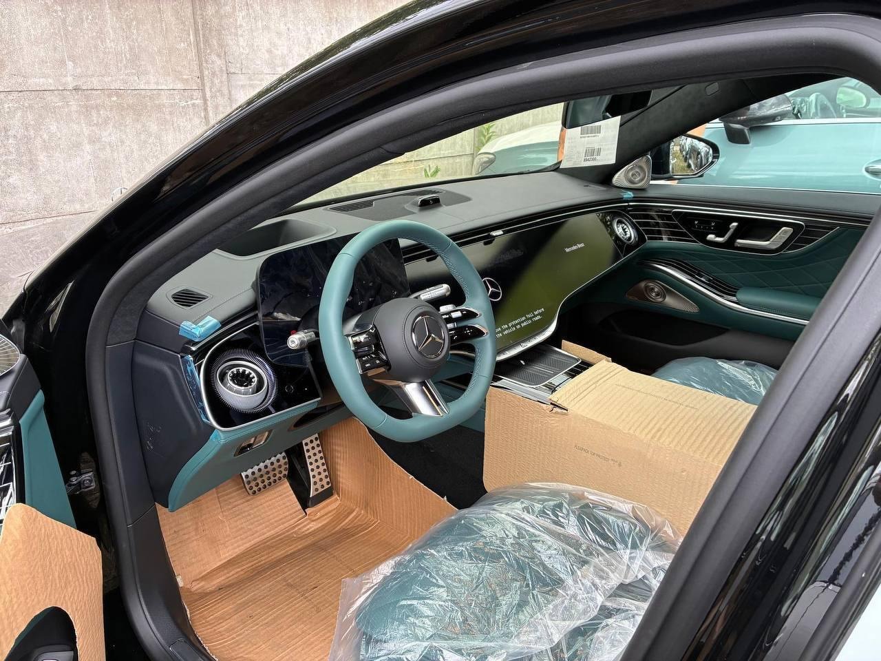 Mercedes-Benz S-Класс VII (W223) [рестайлинг] 4.0 AT 4Matic (537 л.с.) S 580 4MATIC Чёрный 2026 