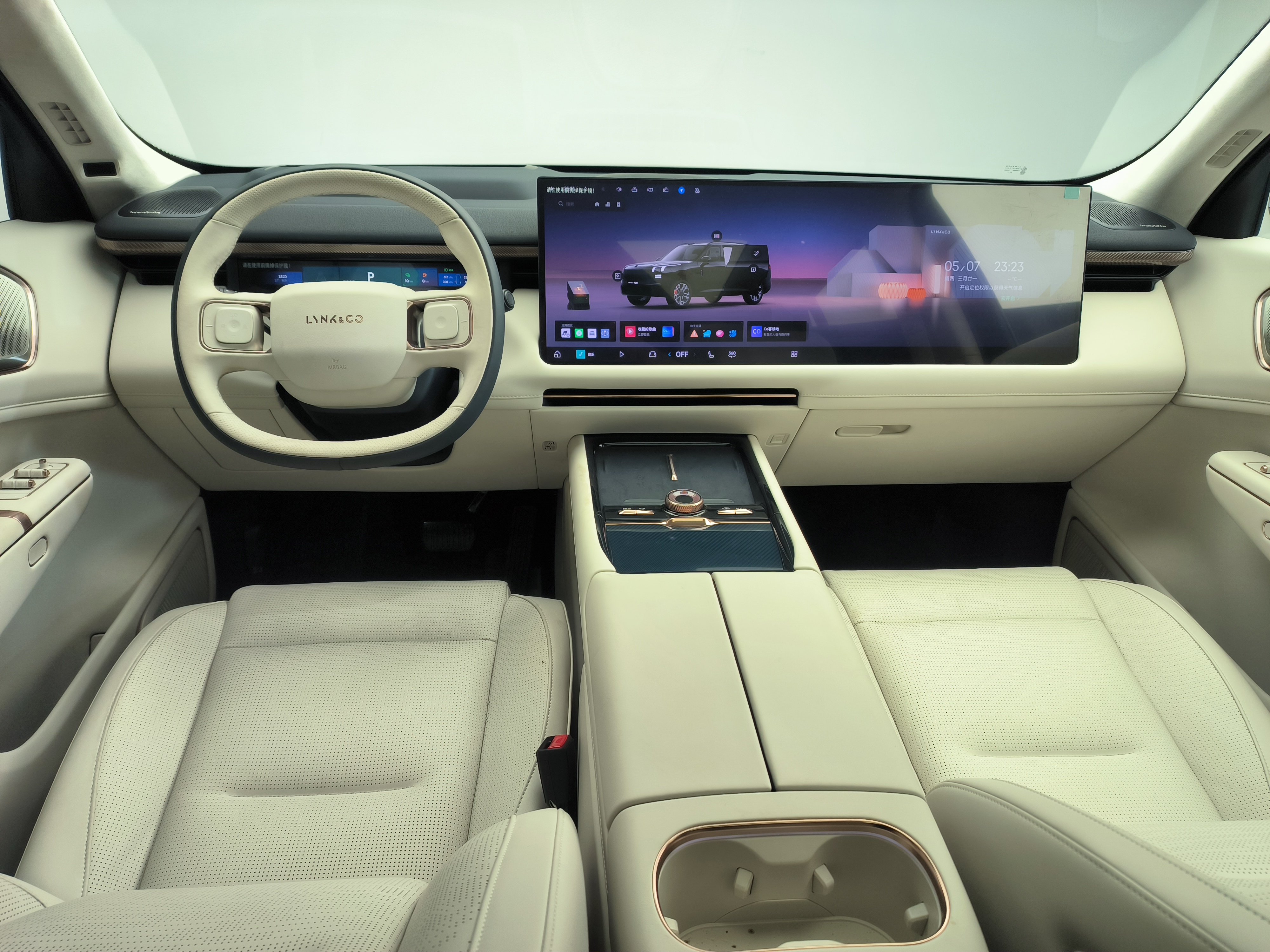 Lynk & Co 900 I поколение 2.0hyb AT 4WD (734 л.с.) Ultra Чёрный 2026 