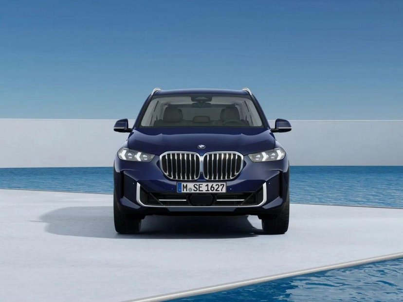 Автомобиль BMW X5 IV (G05) [рестайлинг] 3.0d AT 4WD (298 л.с.) Base Чёрный 2024 с пробегом 50 км