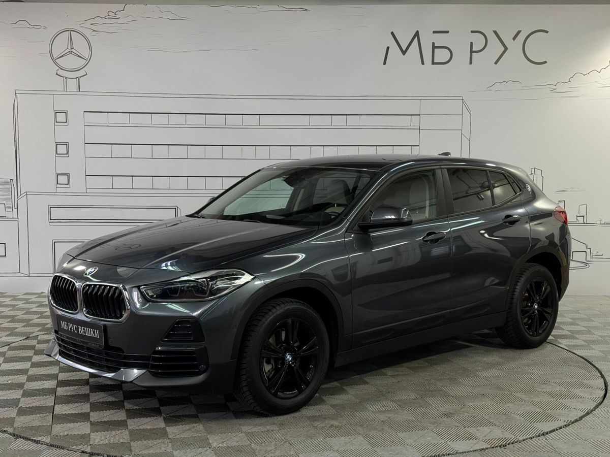 Автомобиль BMW X2 I поколение (F39) 1.5 AMT (140 л.с.) Base Серый 2021 с пробегом 11 920 км