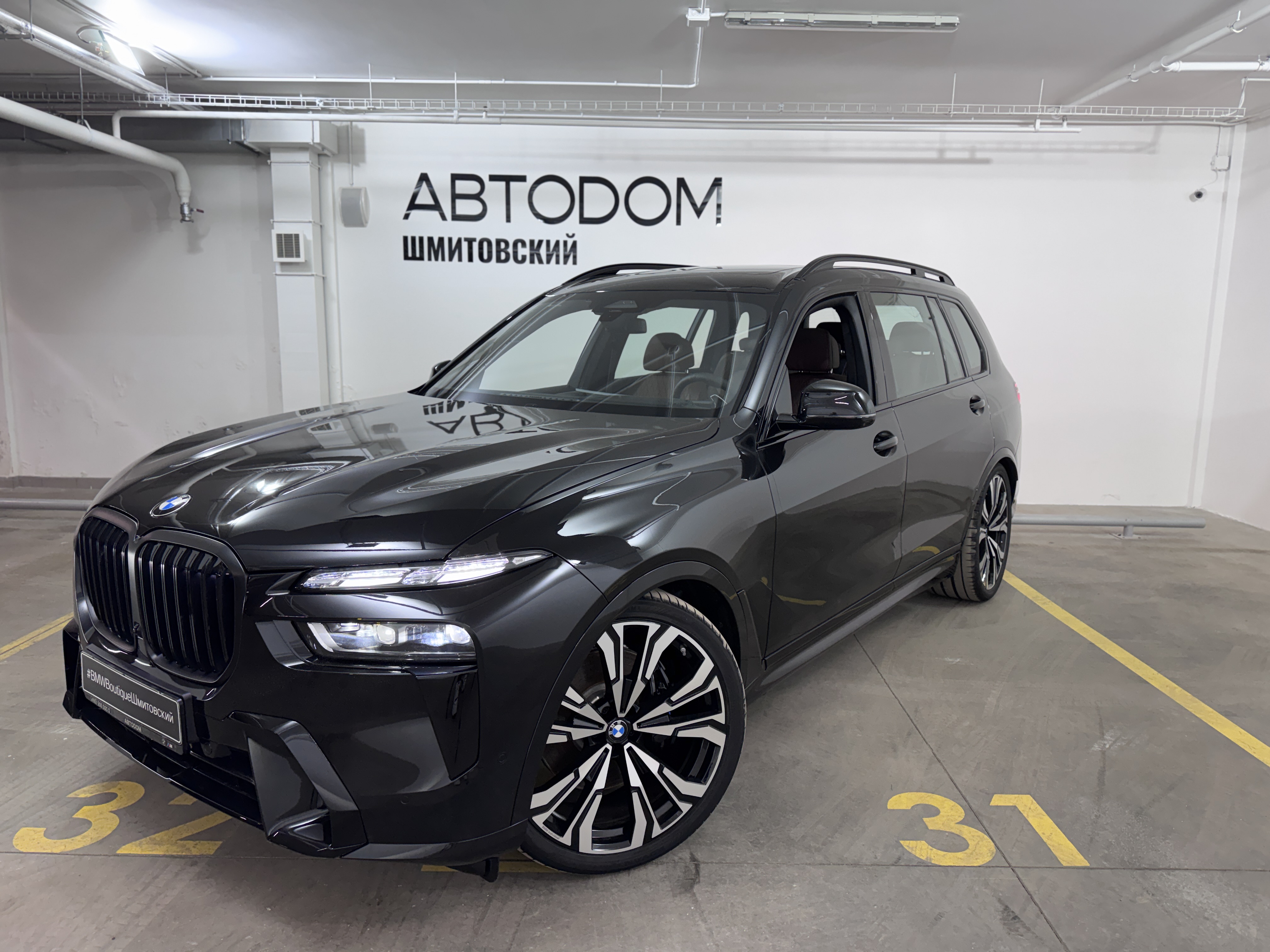 Автомобиль BMW X7 I (G07) [рестайлинг] 3.0d AT 4WD (340 л.с.) Base Чёрный 2025 