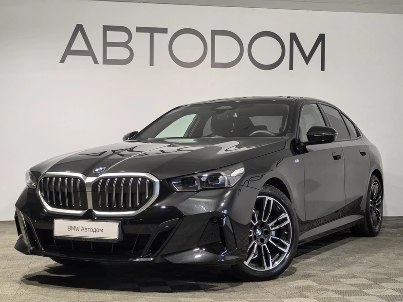 Автомобиль BMW 5 серии VIII поколение (G60) 2.0d AT 4WD (197 л.с.) Base Чёрный 2025 с пробегом 1 800 км