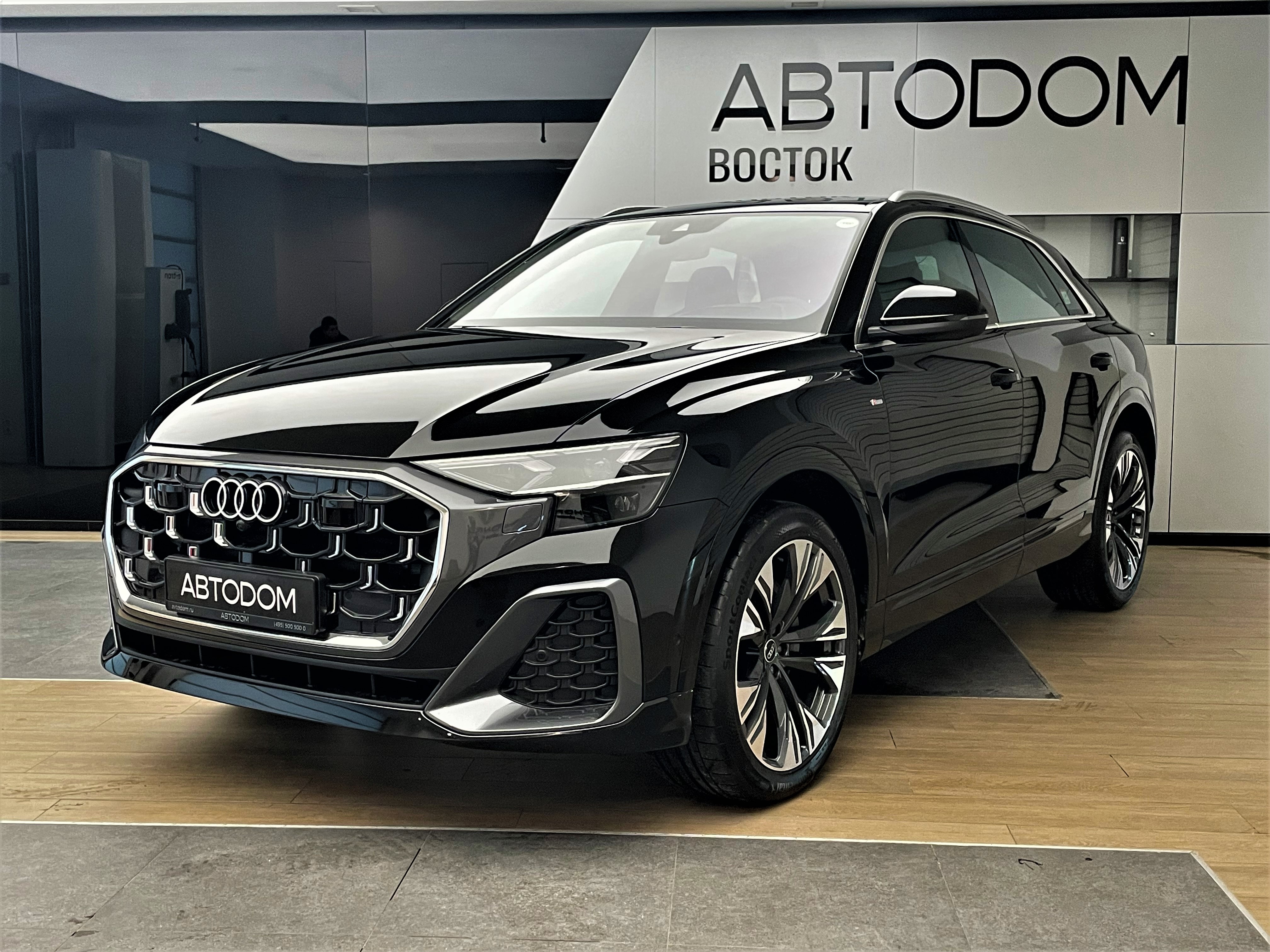 Автомобиль Audi Q8 I (4M) [рестайлинг] 3.0d AT 4WD (286 л.с.) 50 TDI Чёрный 2025 