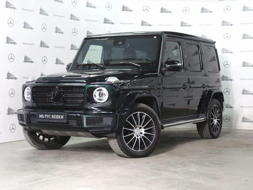 Автомобиль Mercedes-Benz G-Класс III поколение (W463) 500 4.0 AT 4Matic (422 л.с.) Base Зелёный 2019 с пробегом 46 923 км