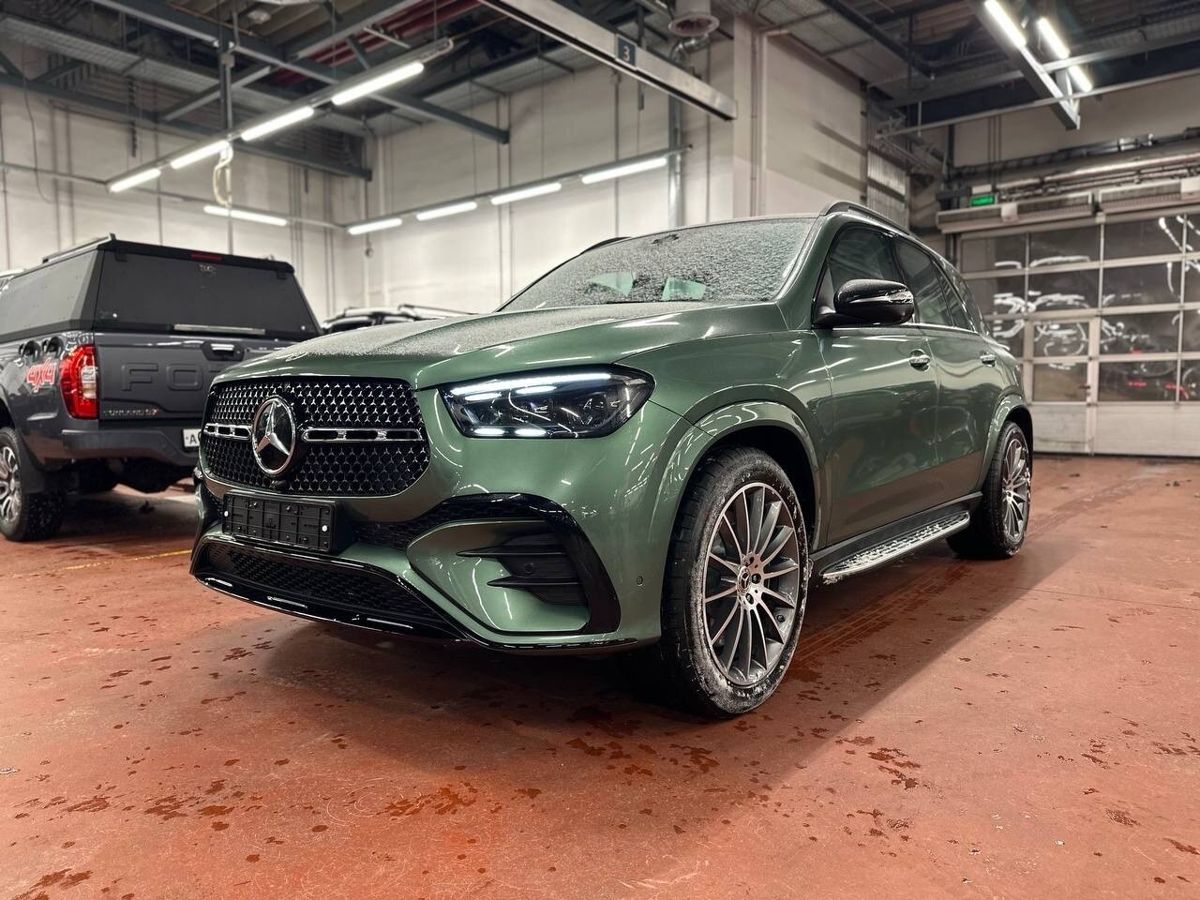 Автомобиль Mercedes-Benz GLE II (V167) [рестайлинг] 450 3.0 AT 4Matic (381 л.с.) Base Зелёный 2025 с пробегом 31 км