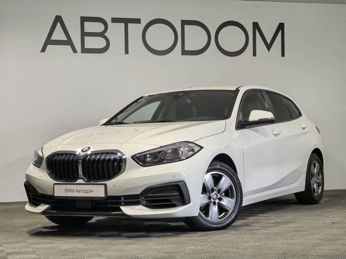 BMW 1 серии III поколение (F40) 118 1.5 AMT (140 л.с.) Base Белый 2019 с пробегом 99 672 км