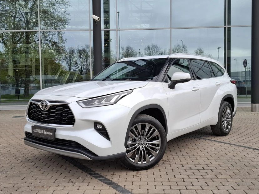 Toyota Highlander IV поколение 2.0 AT 4WD (248 л.с.) Base Белый 2026
