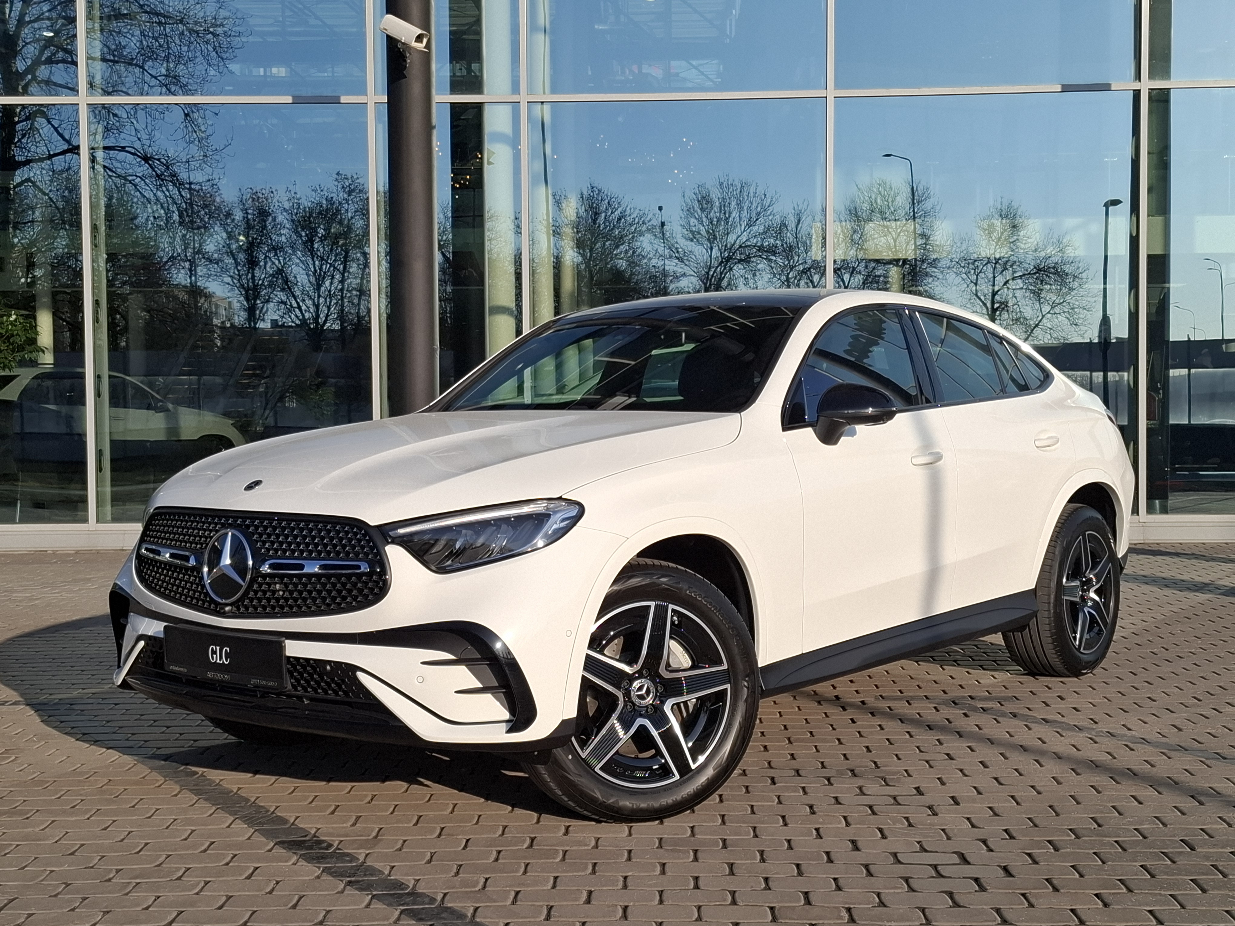 Автомобиль Mercedes-Benz GLC coupe II поколение (C254) 2.0 AT 4Matic (204 л.с.) Base Белый 2025 