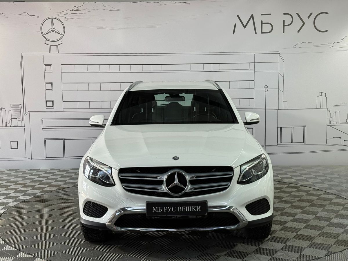 Автомобиль Mercedes-Benz GLC I поколение (X253) 250 2.1d AT 4Matic (204 л.с.) Особая серия Белый 2016 с пробегом 109 000 км