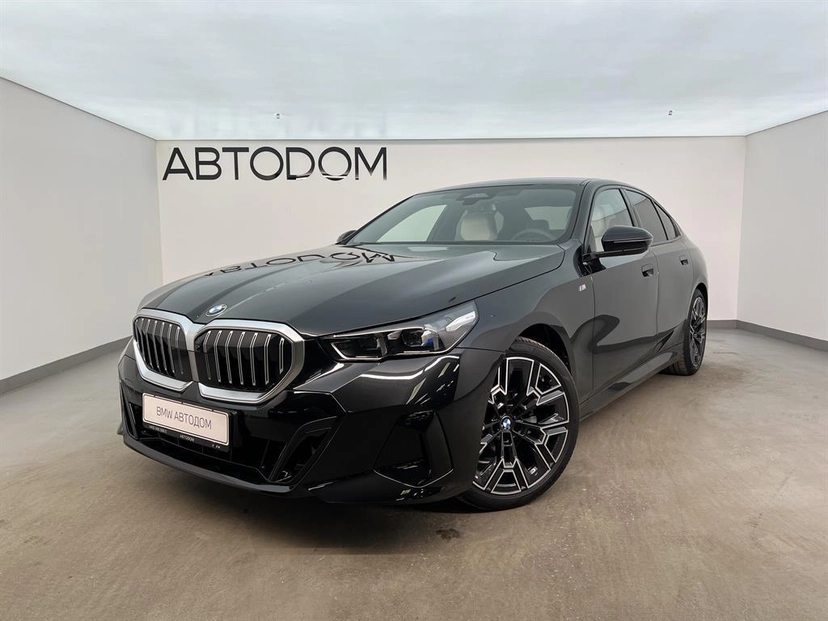 Автомобиль BMW 5 серии VIII поколение (G60) 2.0d AT 4WD (197 л.с.) Base Чёрный 2025