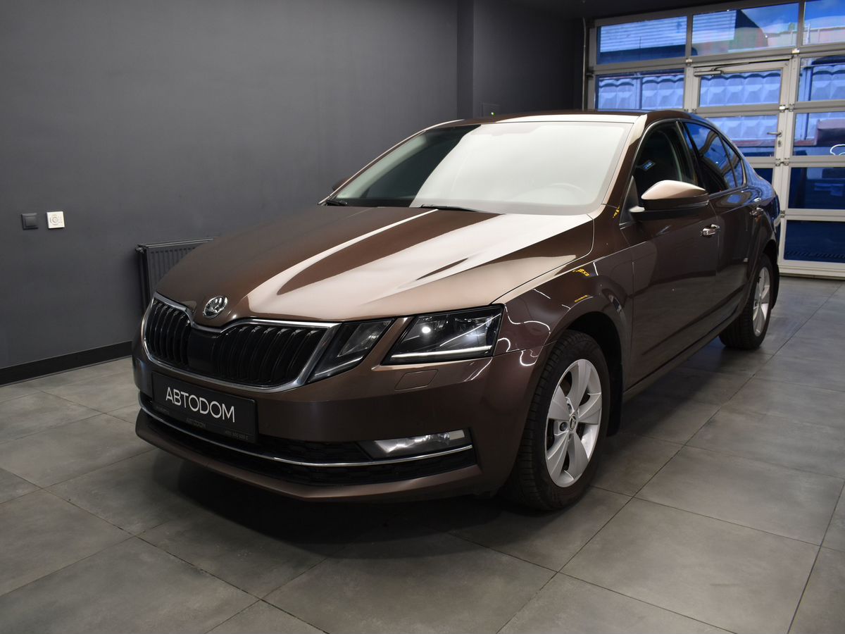 Skoda Octavia III (A7) [рестайлинг] 1.4 AMT (150 л.с.) Style Коричневый 2018 с пробегом 140 601 км