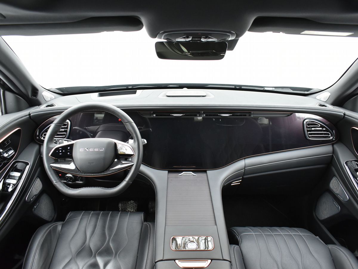 Автомобиль EXEED VX I [рестайлинг] 2.0 AT 4WD (249 л.с.) Президент 7 мест Чёрный 2024 с пробегом 23 370 км