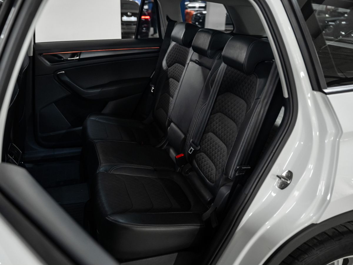 Автомобиль Skoda Kodiaq I поколение 2.0d AMT 4WD (150 л.с.) Hockey Edition Белый 2019 с пробегом 145 000 км