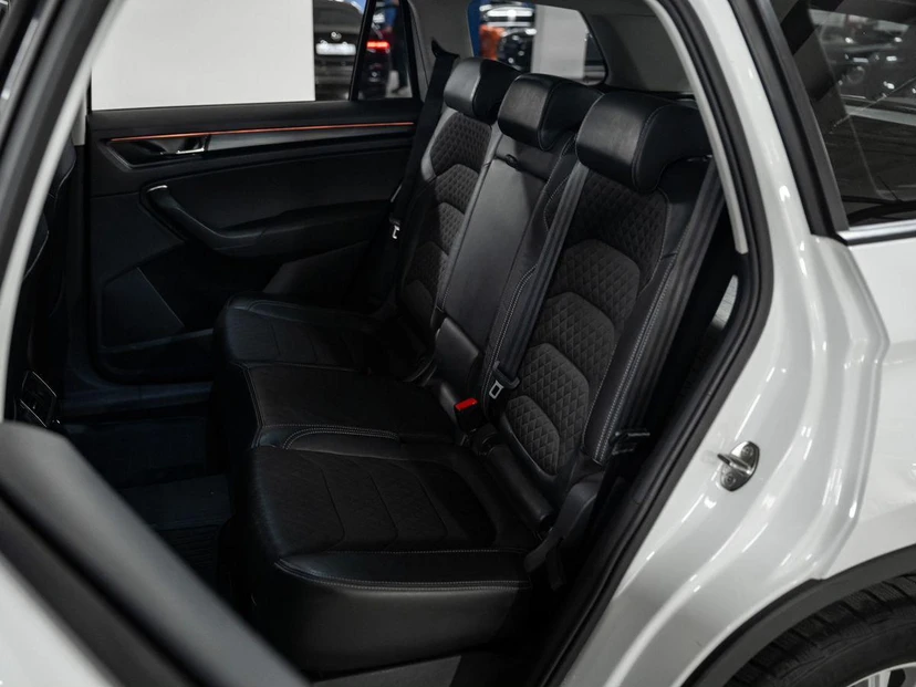 Автомобиль Skoda Kodiaq I поколение 2.0d AMT 4WD (150 л.с.) Hockey Edition Белый 2019 с пробегом 145 000 км