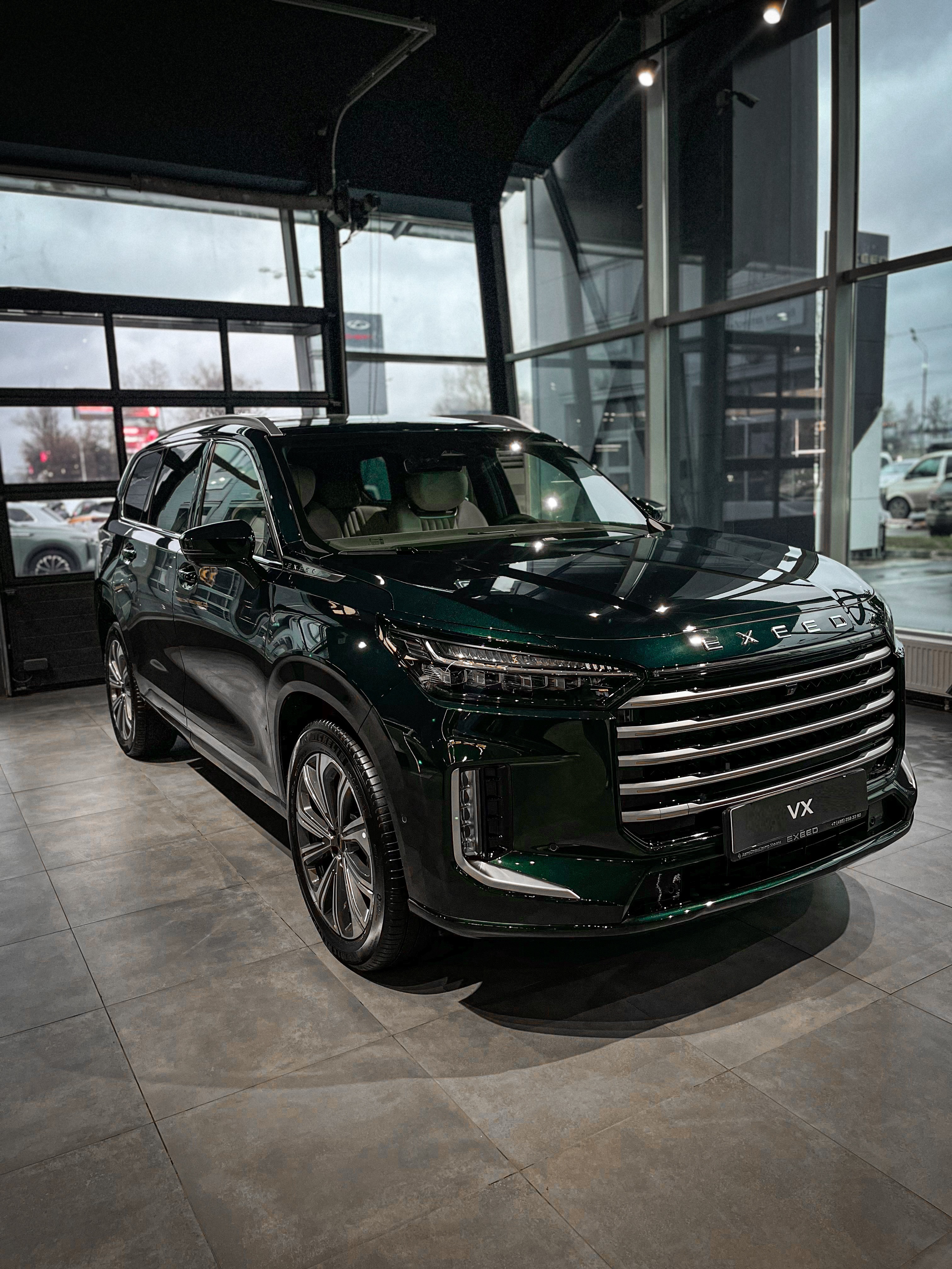 Автомобиль EXEED VX I [рестайлинг] 2.0 AT 4WD (249 л.с.) Президент 7 мест Зелёный 2025 