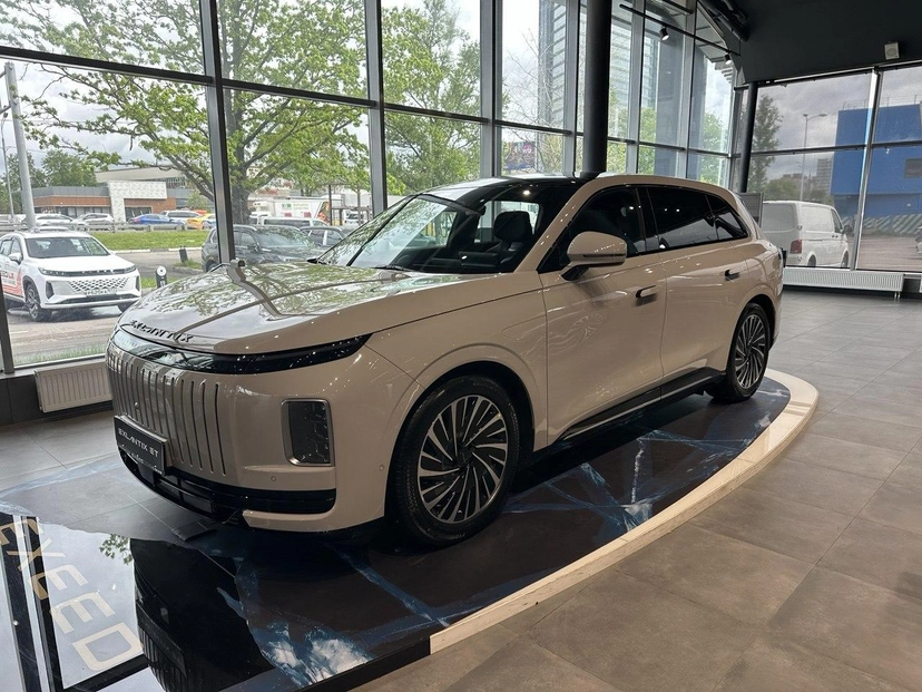 Автомобиль EXEED EXLANTIX ET I поколение 1.5hyb AT 4WD (469 л.с.) Top Серый 2025