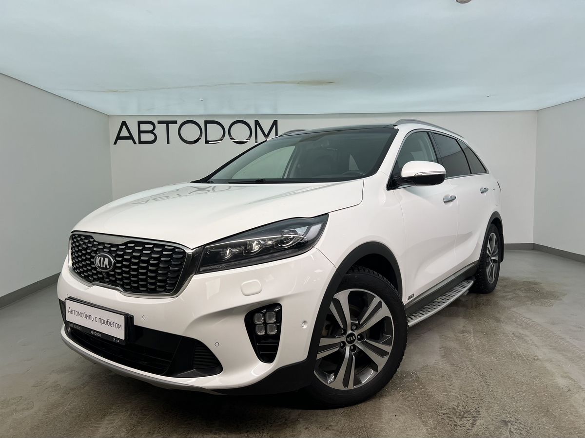 Автомобиль Kia Sorento III [рестайлинг] 2.2d AT 4WD (200 л.с.) Premium Белый 2018 с пробегом 184 300 км