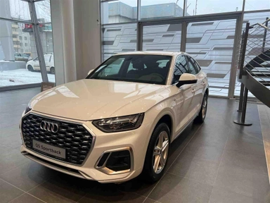 Автомобиль Audi Q5 II поколение (FY) 2.0d AMT 4WD (204 л.с.) Base Белый 2022