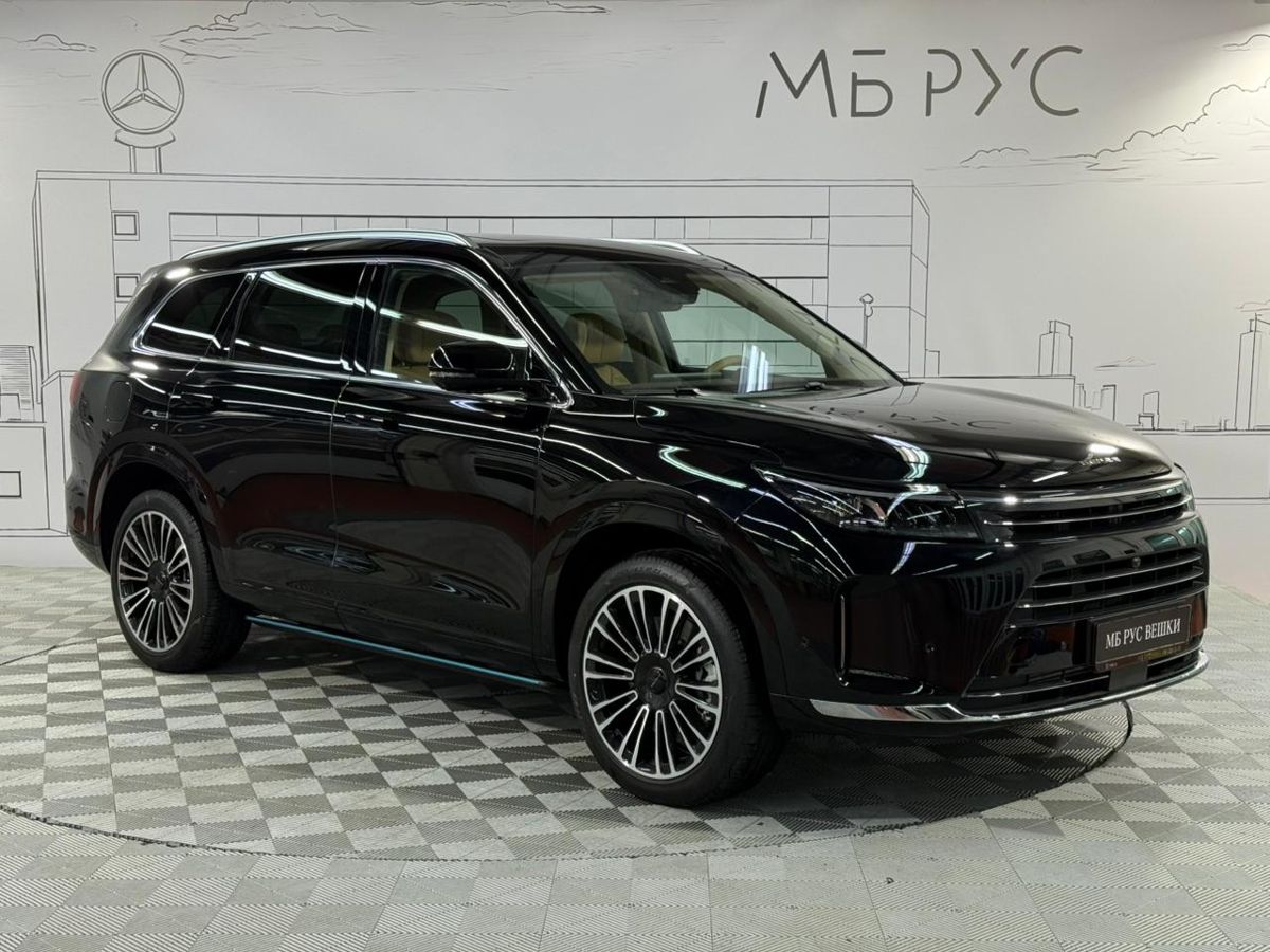 Автомобиль Seres M7 I поколение 1.5hyb AT 4WD (439 л.с.) Max Чёрный 2025 с пробегом 20 км