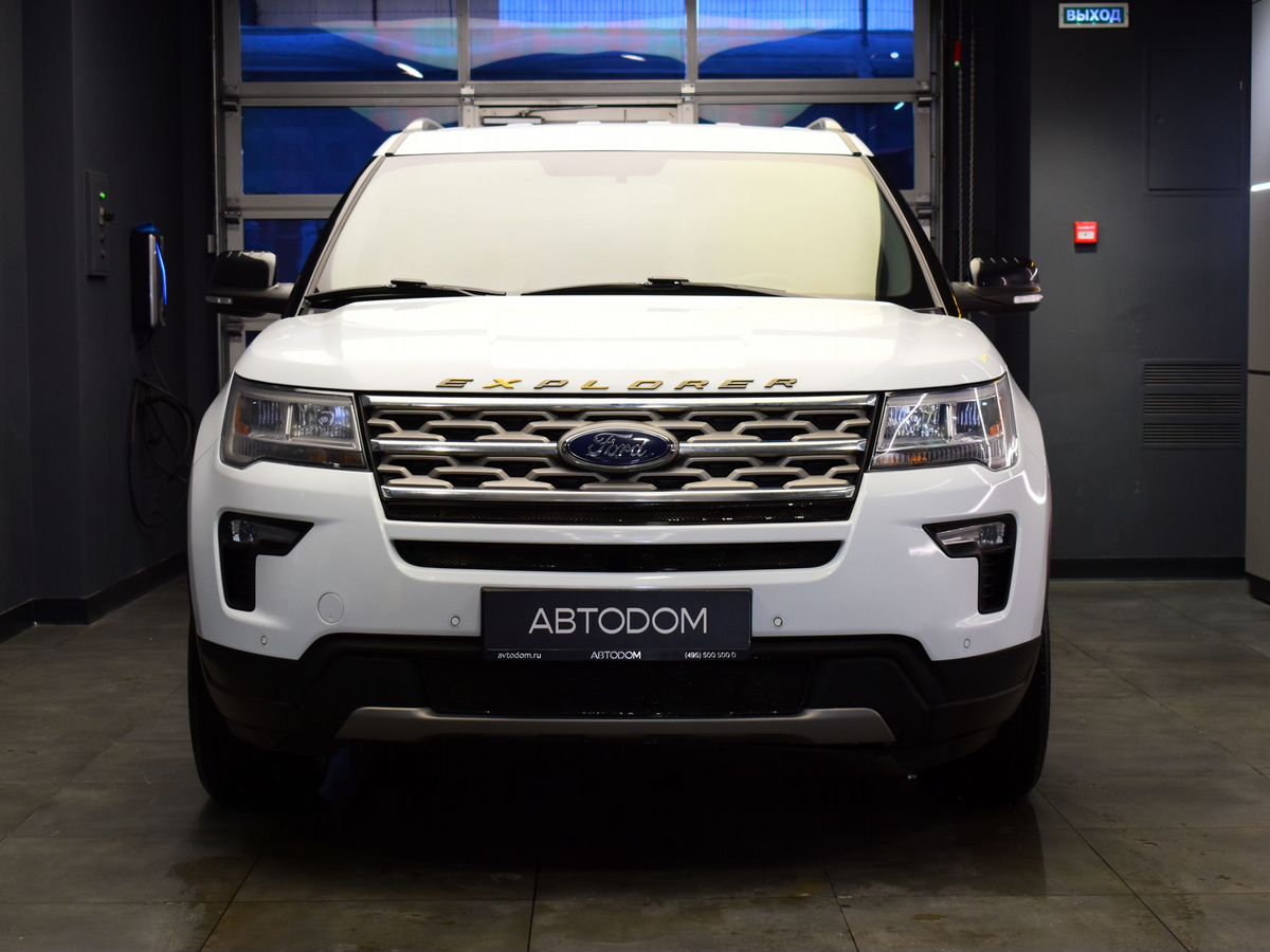 Автомобиль Ford Explorer V [рестайлинг] 3.5 AT 4WD (249 л.с.) Limited Белый 2018 с пробегом 107 253 км