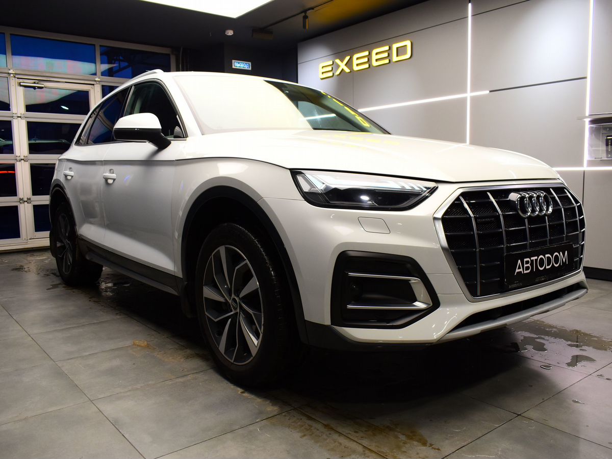 Автомобиль Audi Q5 II (FY) [рестайлинг] 2.0 AMT 4WD (249 л.с.) Design Белый 2021 с пробегом 73 563 км
