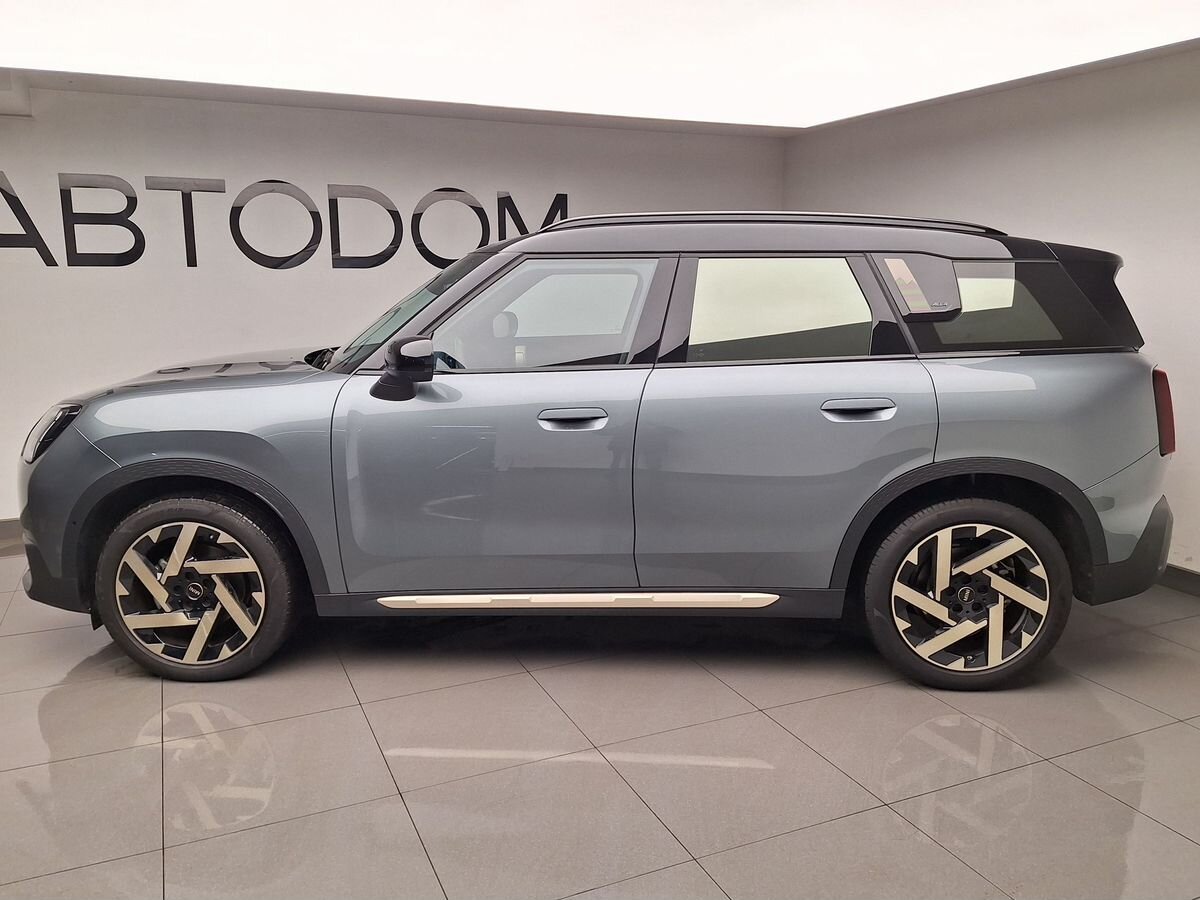 Автомобиль MINI Countryman III поколение (U25) S 2.0 AMT 4WD (218 л.с.) Favoured Trim Серый 2024 с пробегом 7 785 км