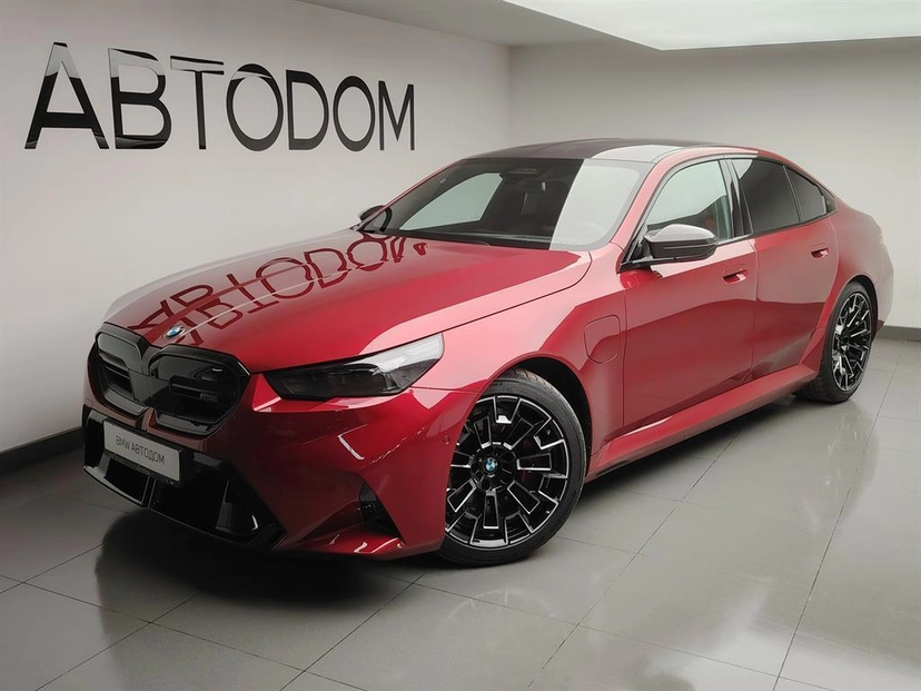 Автомобиль BMW M5 VII поколение (G90) 4.4hyb AT 4WD (727 л.с.) M5 Красный 2024