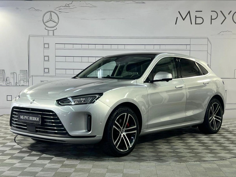 Автомобиль AITO M5 I поколение 1.5hyb AT 4WD (496 л.с.) Ultimate Серый 2023 с пробегом 12 789 км