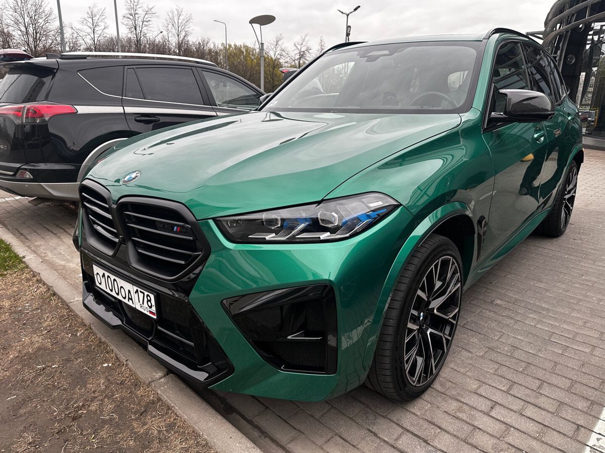 BMW X5 M III (F95) [рестайлинг] 4.4 AT 4WD (625 л.с.) X5 M Competition Зелёный 2024 с пробегом 28 020 км