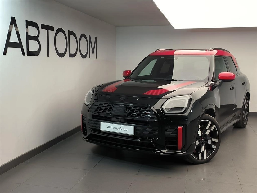 Автомобиль MINI Countryman III поколение (U25) John Cooper Works 2.0 AMT 4WD (300 л.с.) John Cooper Works Trim Чёрный 2024 с пробегом 8 878 км