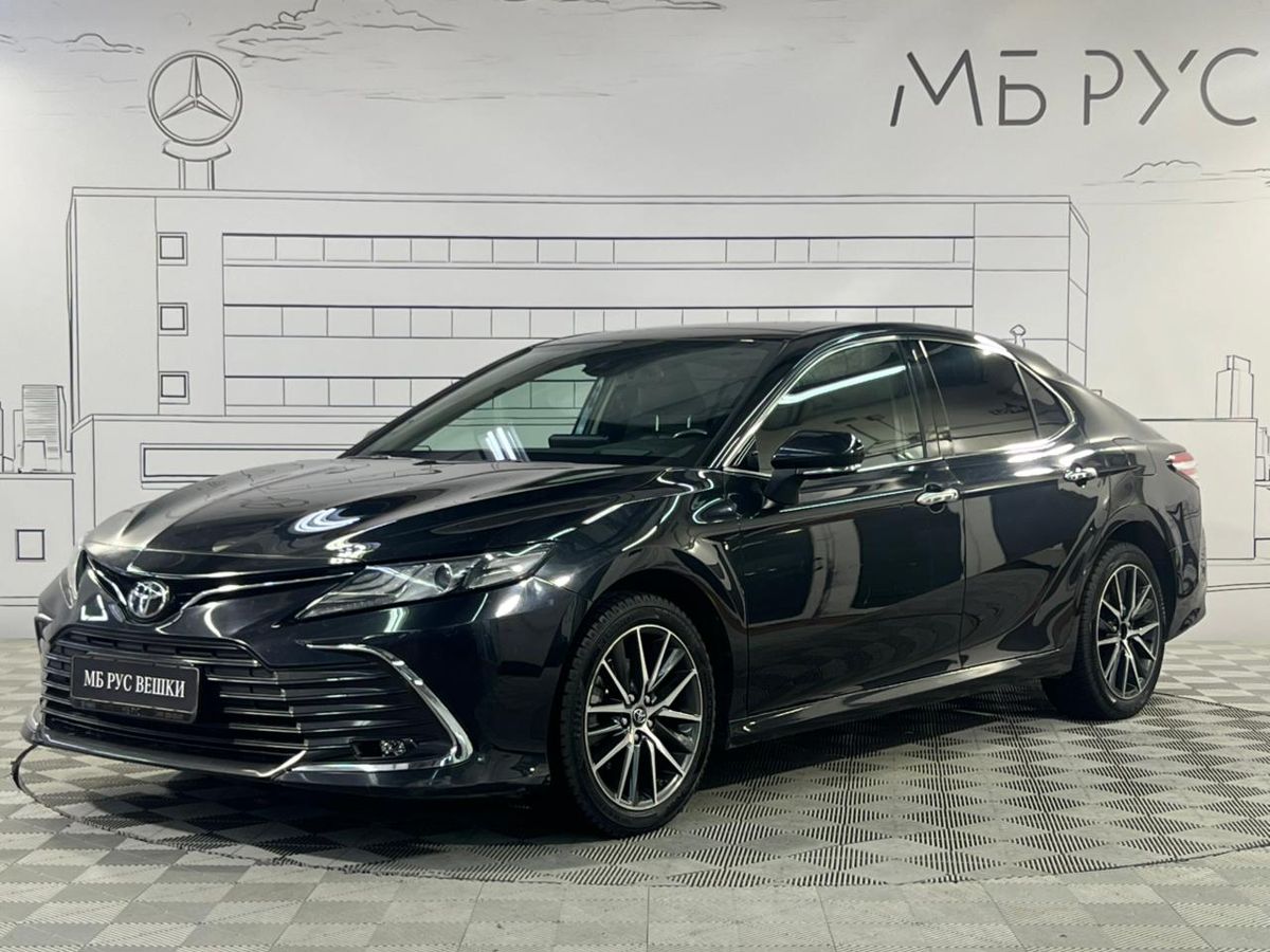 Автомобиль Toyota Camry VIII (XV70) [рестайлинг] 2.5 AT (209 л.с.) DeLuxe Чёрный 2023 с пробегом 85 000 км