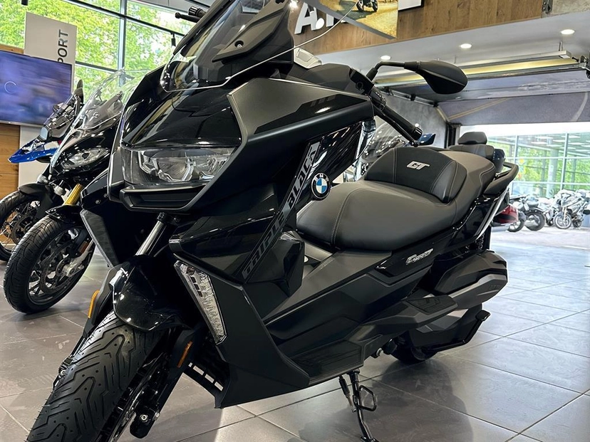 Мотоцикл BMW Motorrad C 400 GT I поколение C 400 GT Base Чёрный 2021 с пробегом 1 996 км