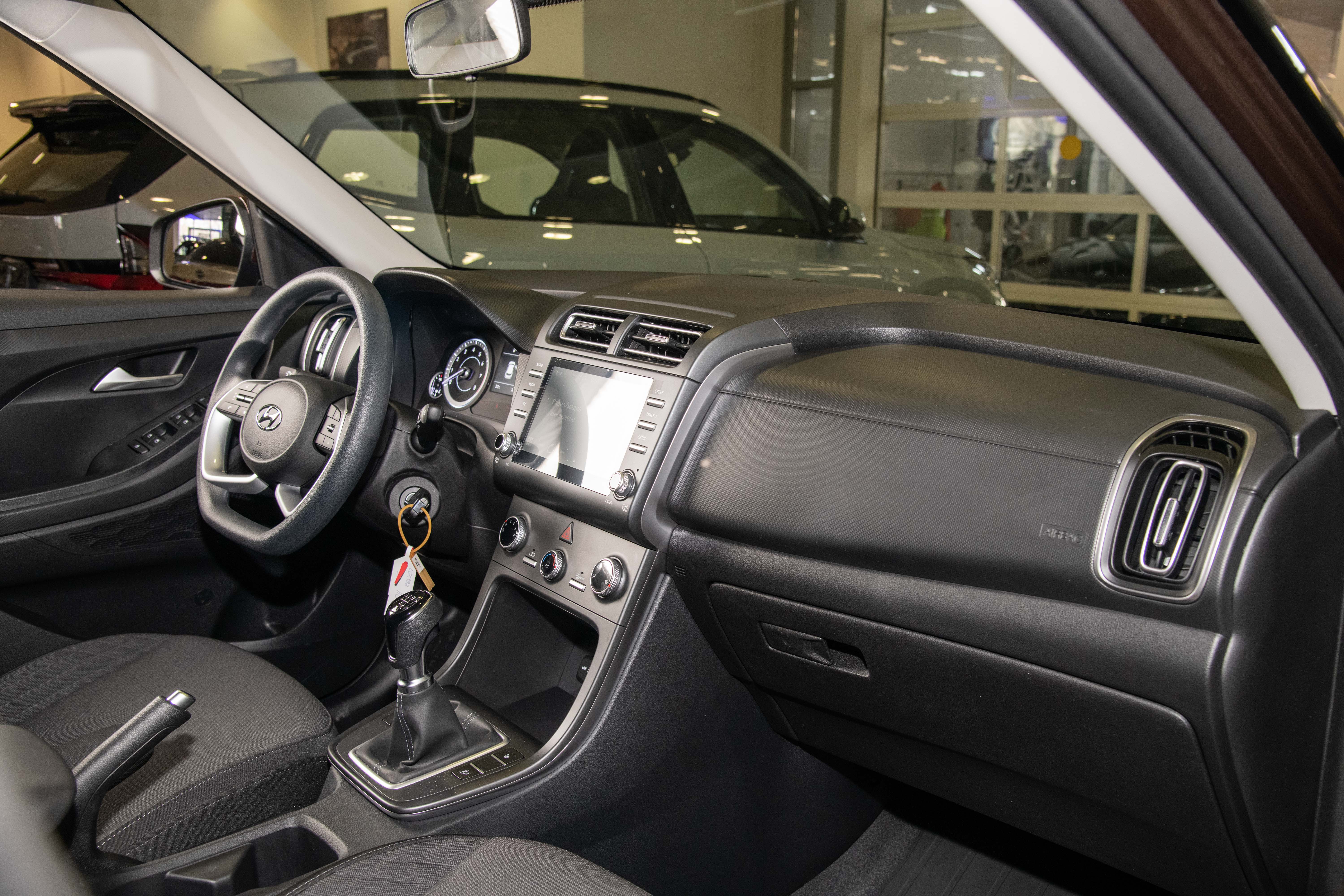 Автомобиль Solaris HC I поколение 1.6 AT (123 л.с.) Classic + Winter Коричневый 2025 