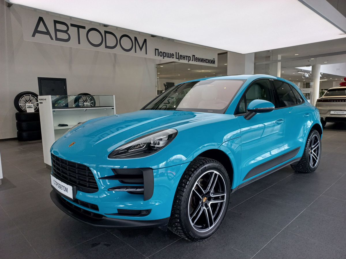 Автомобиль Porsche Macan I [рестайлинг] 2.0 AMT 4WD (252 л.с.) Base Голубой 2021 с пробегом 29 880 км