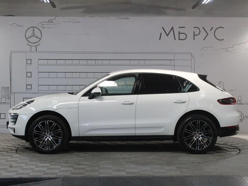 Автомобиль Porsche Macan I поколение 2.0 AMT 4WD (252 л.с.) Base Белый 2016 с пробегом 56 913 км