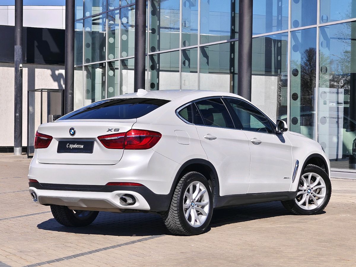 Автомобиль BMW X6 II поколение (F16) 3.0d AT 4WD (249 л.с.) Luxury Белый 2016 с пробегом 84 385 км