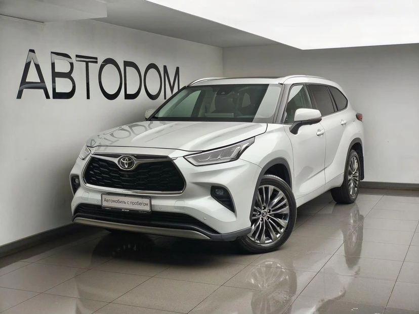 Toyota Highlander IV поколение 2.0 AT 4WD (248 л.с.) Luxury Белый 2025 с пробегом 31 526 км