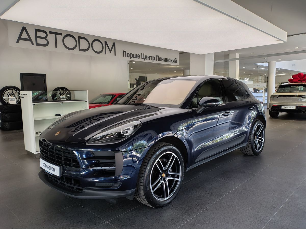 Porsche Macan I [рестайлинг] 2.0 AMT 4WD (252 л.с.) Base Синий 2021 с пробегом 93 854 км