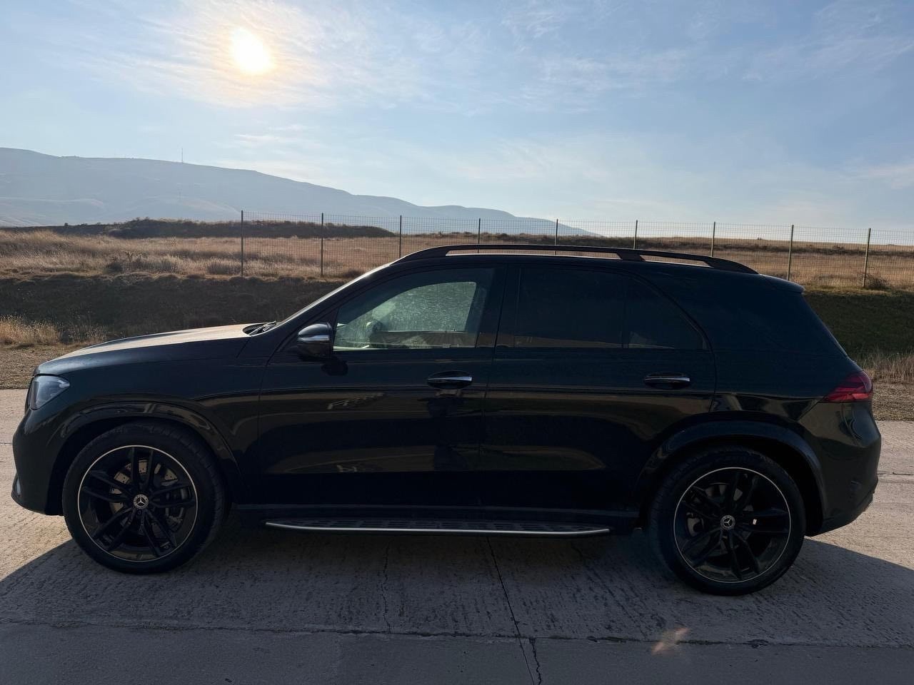 Автомобиль Mercedes-Benz GLE II (V167) [рестайлинг] 450 3.0d AT 4Matic (367 л.с.) Base Чёрный 2025 